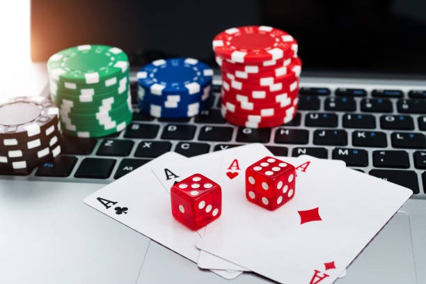 erek 80 Texas Poker tournament lobby showing available tournaments and buy-in amounts